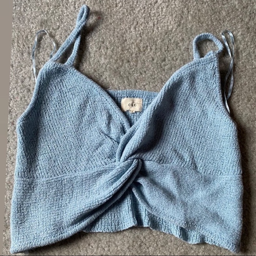 O & O Crop Top